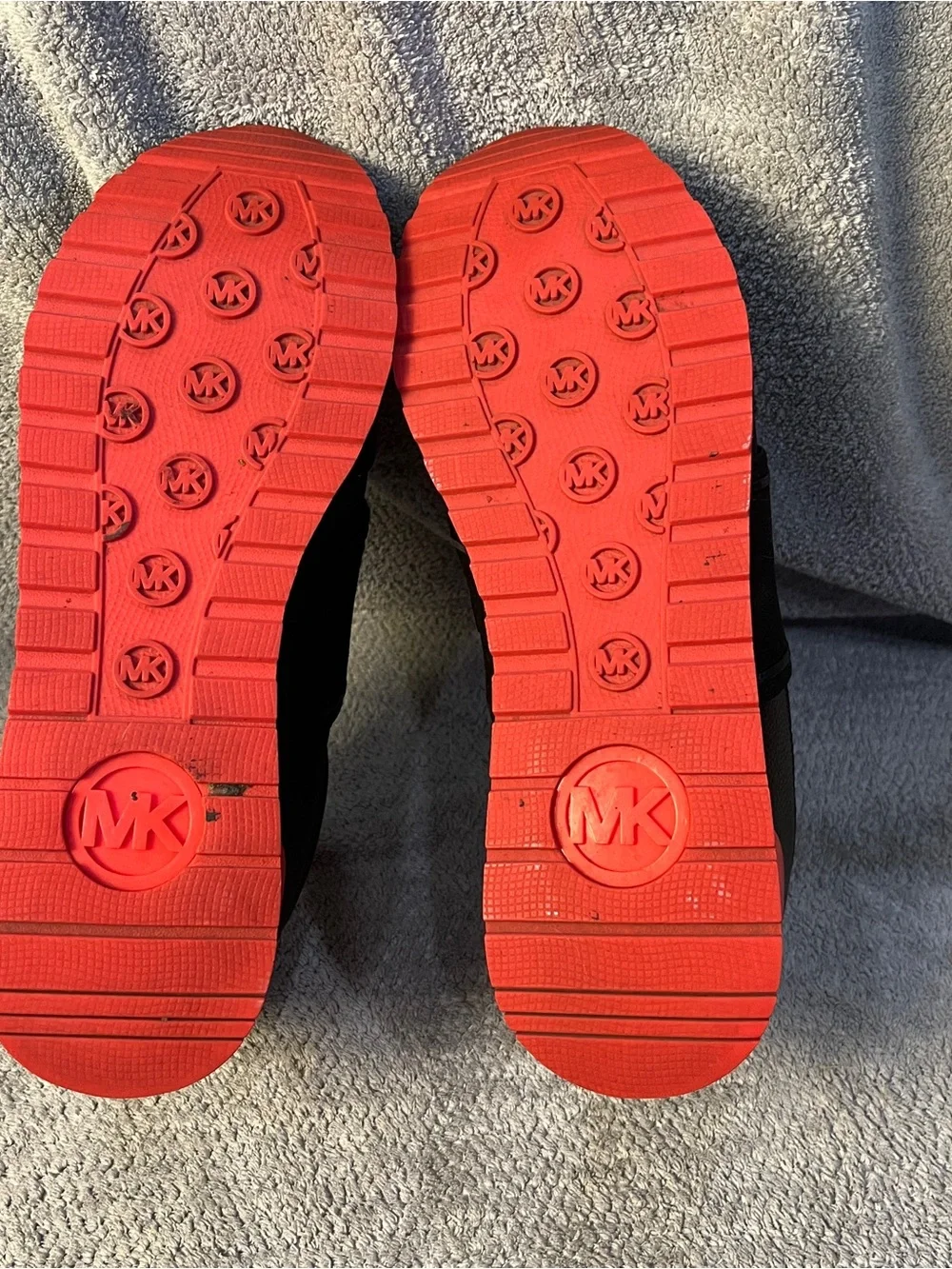 Michael Kors black and red teddi sneakers excellent women’s size 8